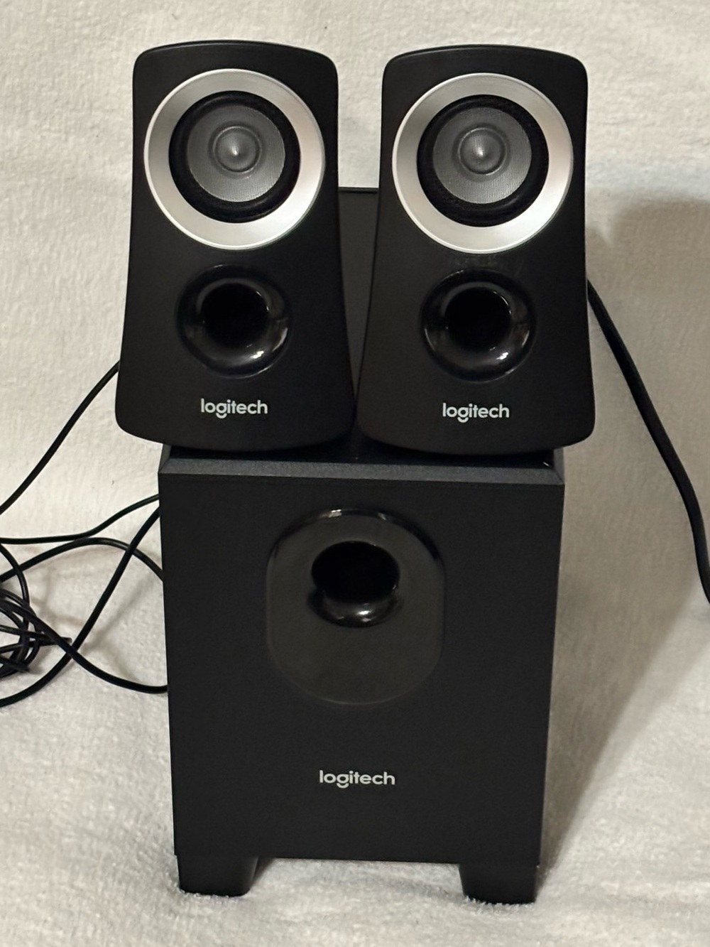 Logitech Black 2.1 Computer Speaker System with Subwoofer